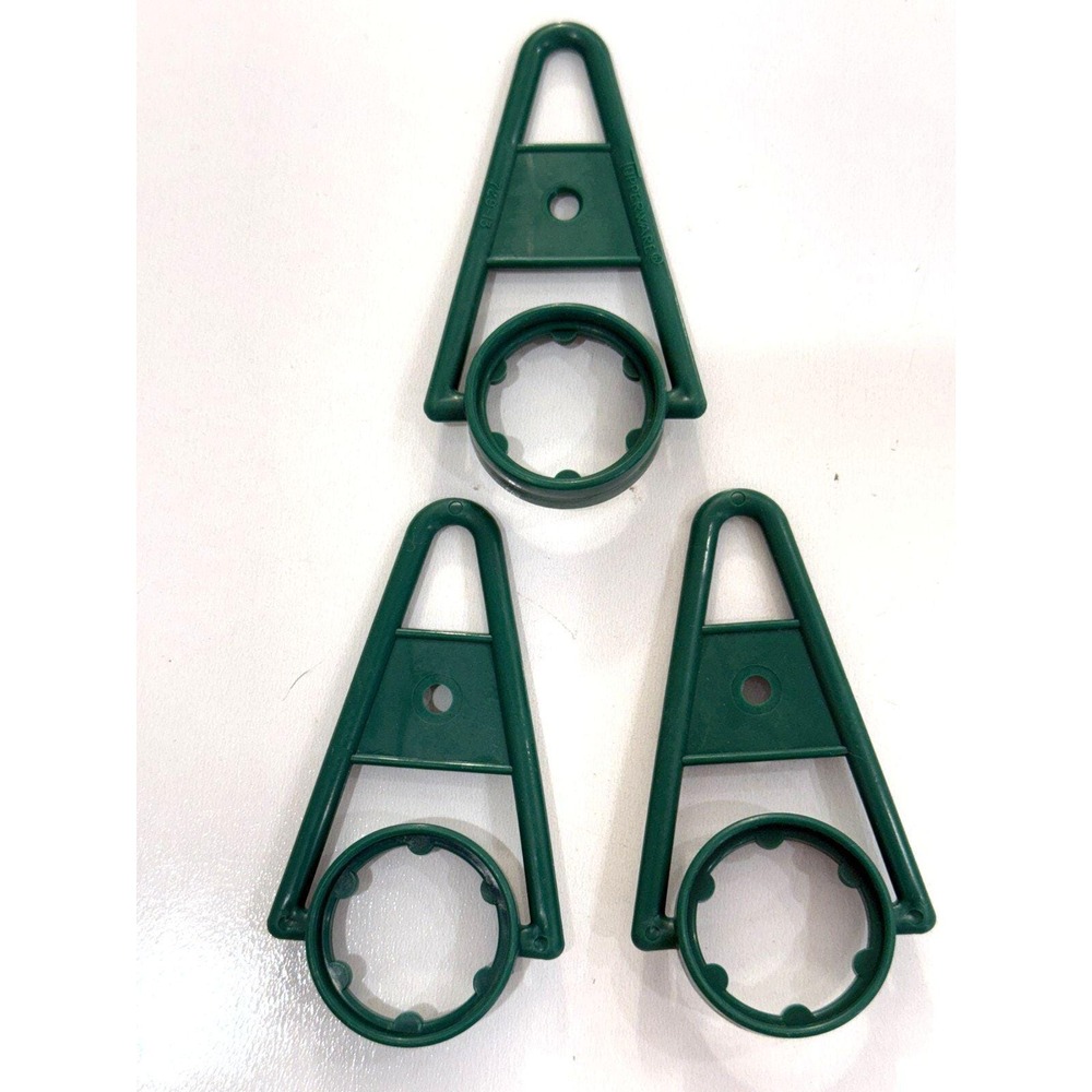 Tupperware #729-10 Set of 3 Gadget Broom Handle Hooks Soda Bottle Holders Green